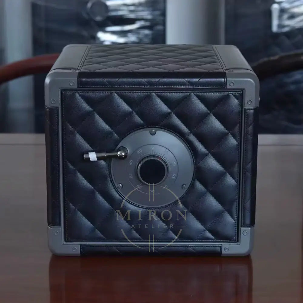 black-leather-watch-winder-miron-atelier