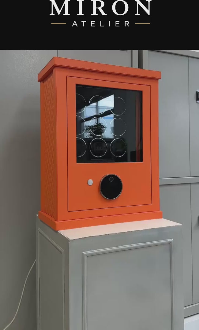 Video of the Miron Atelier's "Louvre" Watch Winder.